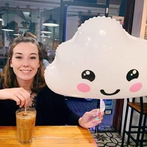 Meet your Posher, Chloe